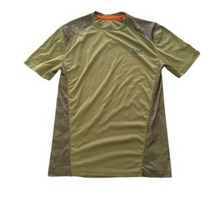 Everlast mens workout shirt shine small green color